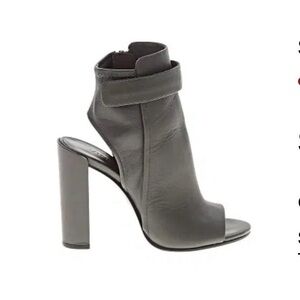 Vince Leather Ankle Boots Sz 7.5